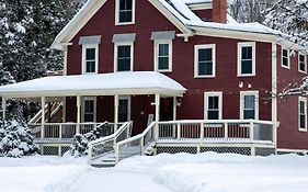 The Aurora Inn & Cottages